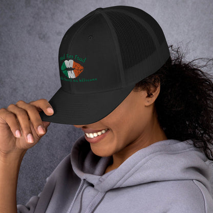 Fleadh Cheoil na hÉireann Mad For Trad Kiss Trucker Cap