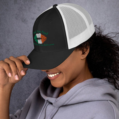 Fleadh Cheoil na hÉireann Mad For Trad Kiss Trucker Cap