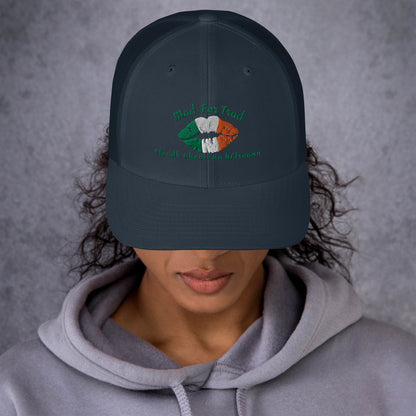 Fleadh Cheoil na hÉireann Mad For Trad Kiss Trucker Cap